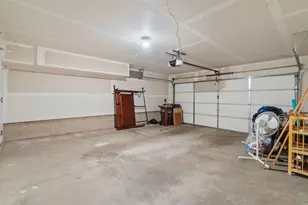 11212 Kinsley St, Eden Prairie, MN 55344 - Photo 29