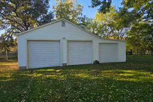 1008 15th Ave NE, Austin, MN 55912 - Photo 13