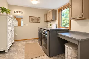 1405 Horseshoe Cir, Eagan, MN 55122 - Photo 15