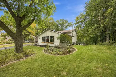 10280 Amsden Way, Eden Prairie, MN 55347 - Photo 3