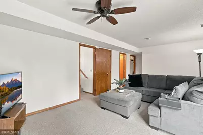 720 Sierra Trail, Chanhassen, MN 55317 - Photo 13