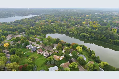 720 Sierra Trail, Chanhassen, MN 55317 - Photo 23