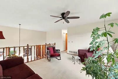 720 Sierra Trail, Chanhassen, MN 55317 - Photo 7