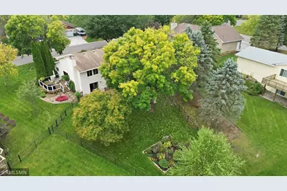 720 Sierra Trail, Chanhassen, MN 55317 - Photo 21