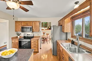 720 Sierra Trail, Chanhassen, MN 55317 - Photo 3