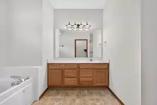 1101 Barclay St, Saint Paul, MN 55106 - Photo 21