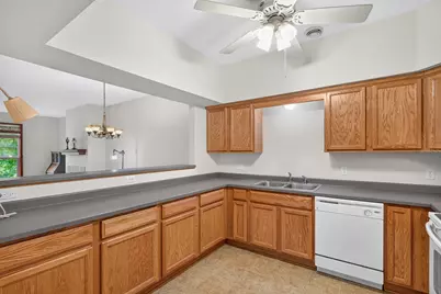 1101 Barclay Street #1101, Saint Paul, MN 55106 - Photo 3