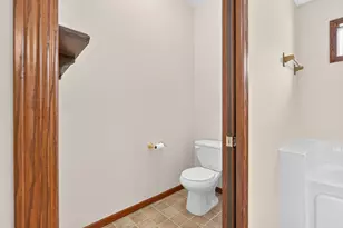 1101 Barclay St, Saint Paul, MN 55106 - Photo 19
