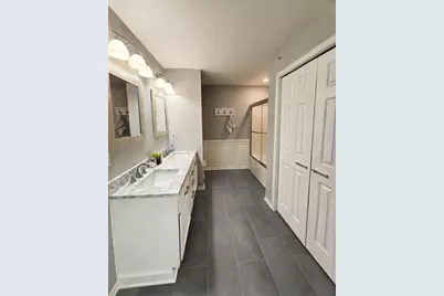 1240 County Road D E #3, Maplewood, MN 55109 - Photo 15