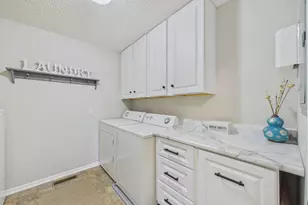 1240 County Rd D E, Maplewood, MN 55109 - Photo 19