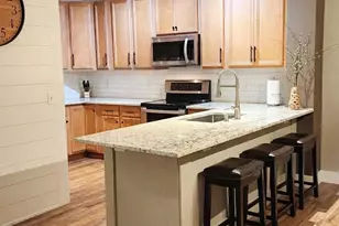 1240 County Rd D E, Maplewood, MN 55109 - Photo 7
