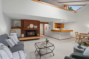 215 Eastbank Ct N, Hudson, WI 54016 - Photo 7