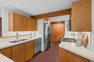 215 Eastbank Ct N, Hudson, WI 54016 - Photo 17