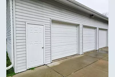 3306 11th Street NE, Austin, MN 55912 - Photo 31