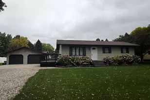 407 W Washington Ave, Mahnomen, MN 56557 - Photo 41