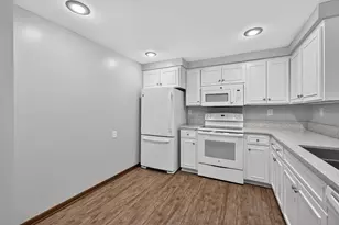 1077 Sibley Memorial Hwy, Saint Paul, MN 55118 - Photo 3