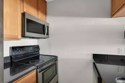 520 Ridgewood Avenue #102, Minneapolis, MN 55403 - Photo 13
