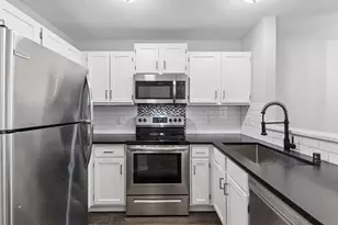 7610 York Ave S, Edina, MN 55435 - Photo 13
