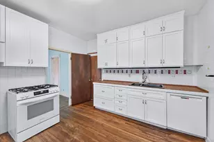 1729 Minnehaha Ave W, Saint Paul, MN 55104 - Photo 15
