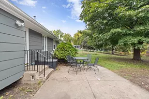 196 E 95th St Cir, Bloomington, MN 55420 - Photo 21