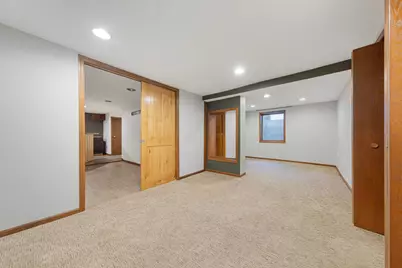 251 N Lincoln Street, Lake Crystal, MN 56055 - Photo 3