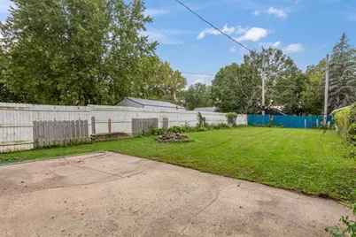 251 N Lincoln Street, Lake Crystal, MN 56055 - Photo 21