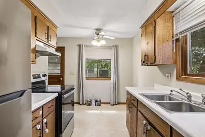 2222-2226 Beech Street E, Saint Paul, MN 55119 - Photo 9