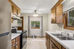 2222-2226 Beech Street E, Saint Paul, MN 55119 - Photo 9