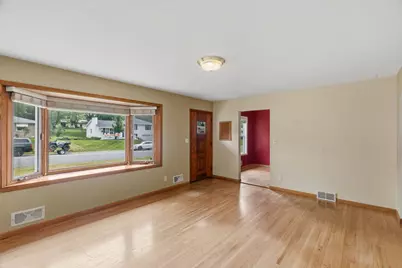 8508 Rich Avenue S, Bloomington, MN 55437 - Photo 5