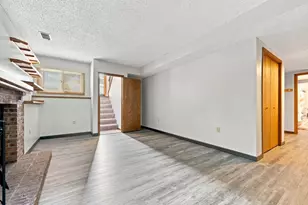 7232 Woodstock Dr, Bloomington, MN 55438 - Photo 27