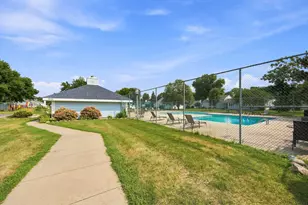 7232 Woodstock Dr, Bloomington, MN 55438 - Photo 35