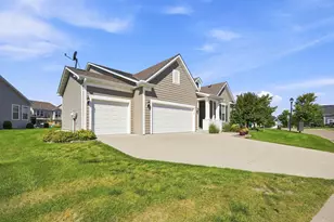 8275 Oakview Ct N, Maple Grove, MN 55369 - Photo 3