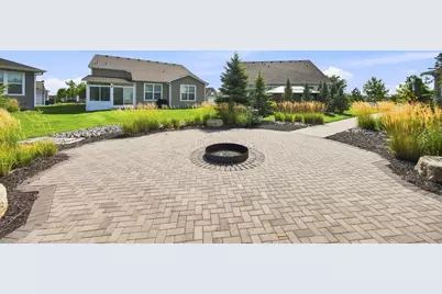 8275 Oakview Court N, Maple Grove, MN 55369 - Photo 43