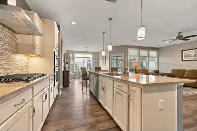 8275 Oakview Court N, Maple Grove, MN 55369 - Photo 21
