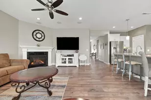 8275 Oakview Ct N, Maple Grove, MN 55369 - Photo 29
