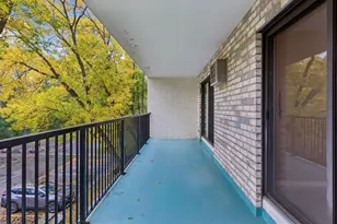 10531 Cedar Lake Rd, Minnetonka, MN 55305 - Photo 13