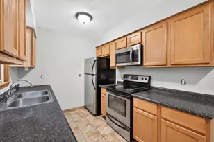 6913 Toledo Ave N, Brooklyn Center, MN 55429 - Photo 17