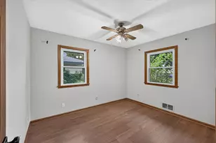6913 Toledo Ave N, Brooklyn Center, MN 55429 - Photo 21