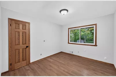 6913 Toledo Avenue N, Brooklyn Center, MN 55429 - Photo 25
