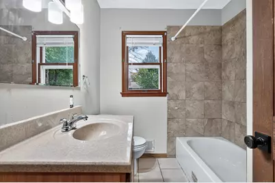 6913 Toledo Avenue N, Brooklyn Center, MN 55429 - Photo 7