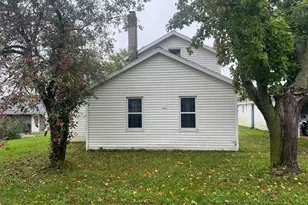 325 N 1st St, Kellogg, MN 55945 - Photo 3