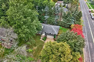 724 E 152nd St, Burnsville, MN 55306 - Photo 17