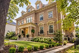 300 Ridgewood Ave, Minneapolis, MN 55403 - Photo 3