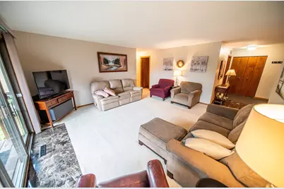 1808 Lakeview Court SW #204, Rochester, MN 55902 - Photo 15