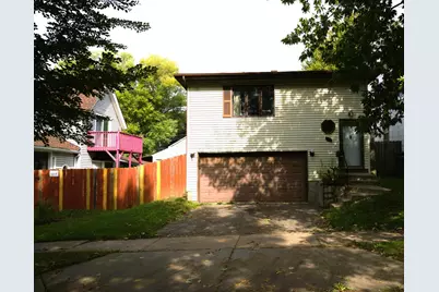 1639 4th Street E, Saint Paul, MN 55106 - Photo 1