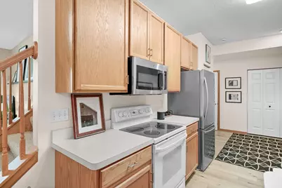 9153 Holly Lane N, Maple Grove, MN 55311 - Photo 9