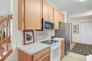 9153 Holly Ln N, Maple Grove, MN 55311 - Photo 9