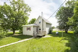 402 Sanstead St W, Garfield, MN 56332 - Photo 11
