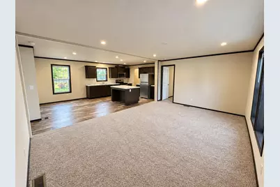 215 N McKay Avenue #13, Alexandria, MN 56308 - Photo 3