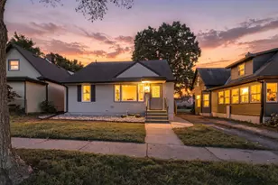 186 Hurley St E, West Saint Paul, MN 55118 - Photo 1